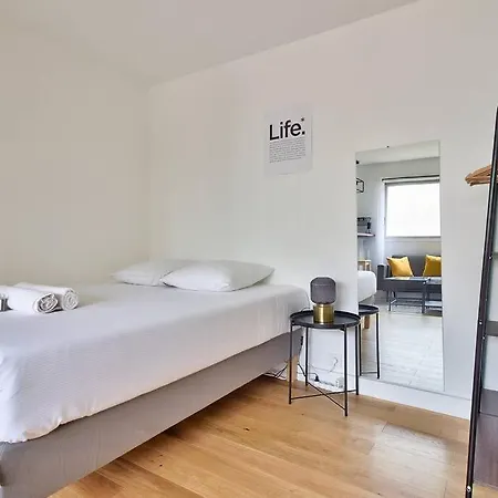 Apartment Modern 1br Flat Near Sacre-coeur And Gare Du Nord *