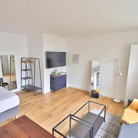 Modern 1br Flat Near Sacre-coeur And Gare Du Nord * Paris